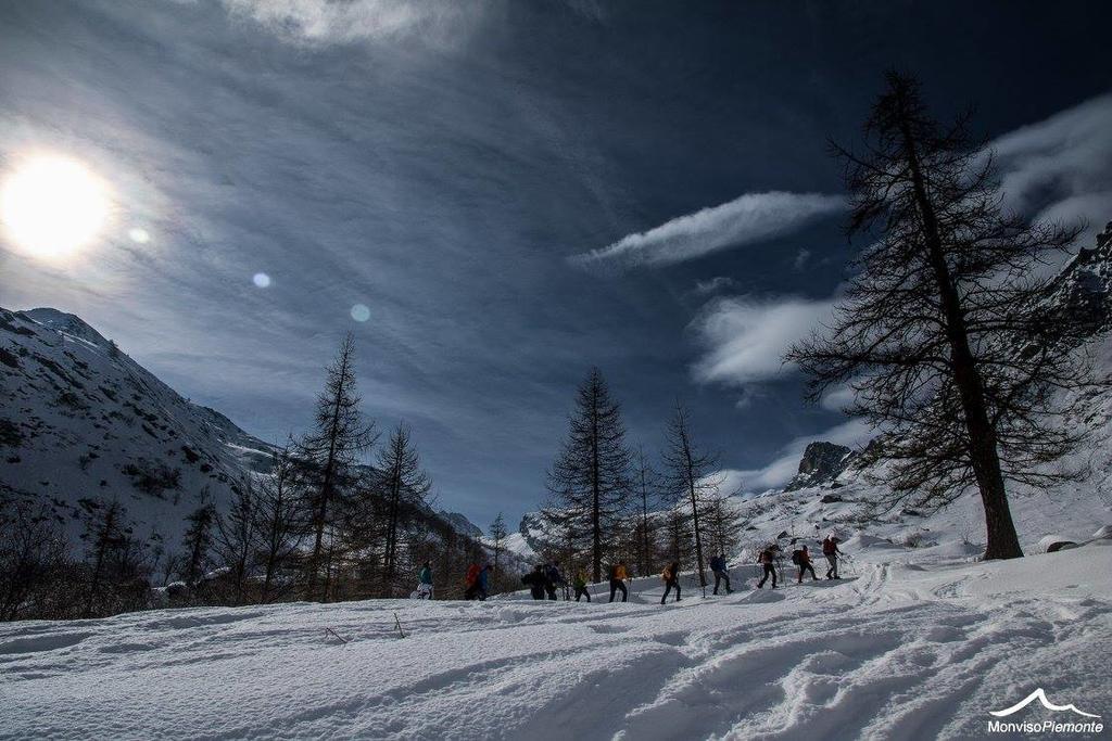 カステルデルフィーノ Agriturismo Il Mulino Delle Fucineヴィラ エクステリア 写真